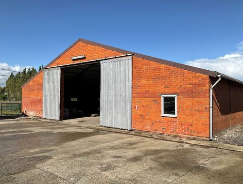                                         Opslagplaats te huur in Lichtervelde, € 750
