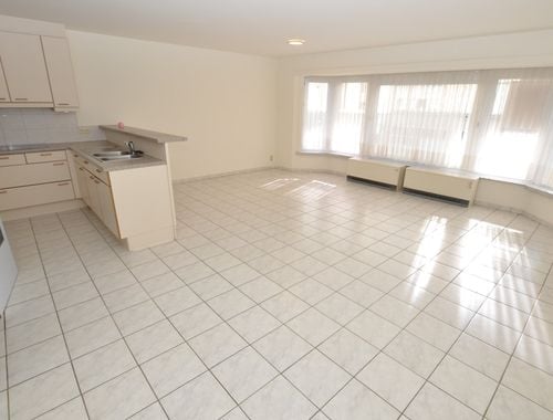                                         Appartement te huur in Oostende, € 800
