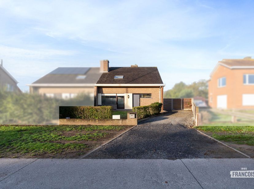 Huis te koop in Aalterbaan 157 bus C,
                    9990 Maldegem