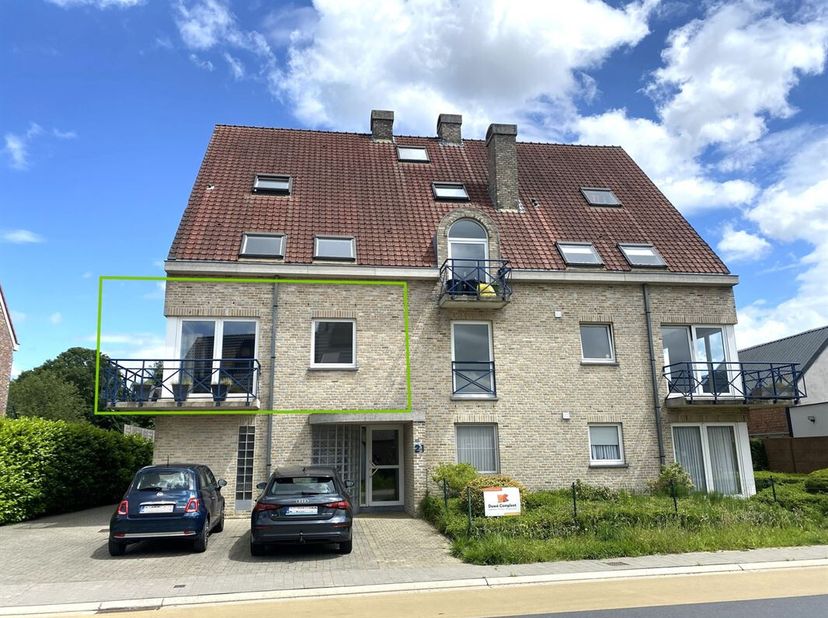 Instapklaar appartement in het centrum van Denderbelle<br />
Dit instapklare appartement bevindt zich in het centrum van Denderbelle, een groene en ru