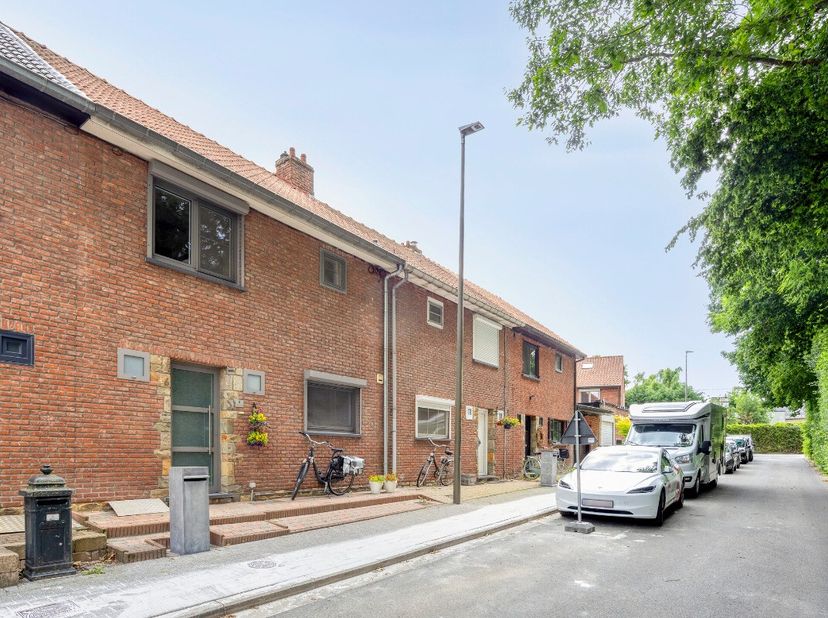 À vendre : maison prête à emménager à Battel avec espace de vie ouvert et jardin orienté sud-est Cette magnifique maison est située dans le quartier p