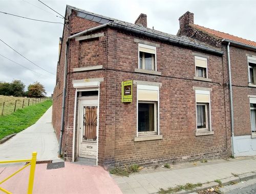                                         Eengezinswoning te koop in Elouges, € 79.900
