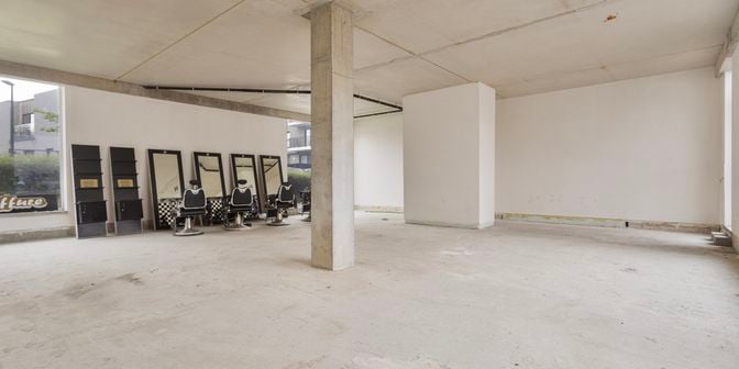 Bedrijfsvastgoed te koop in Albert van Cotthemstraat 1, 1600 Sint-Pieters-Leeuw