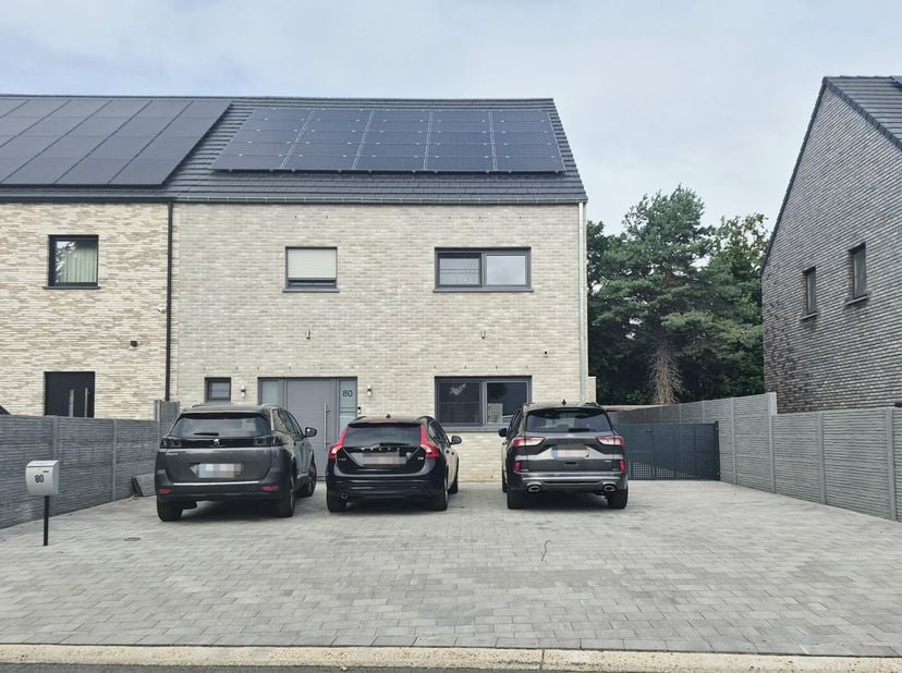 Maison à vendre à Rooshaegenweg 80,
                    3630 Mechelen-aan-de-Maas