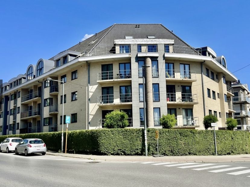 Appartement te huur
                    in 1200 Sint-Lambrechts-Woluwe