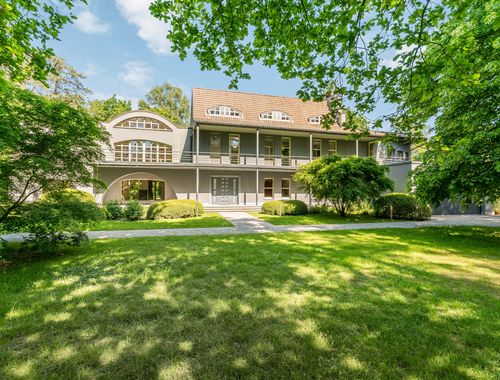                                         Moderne villa te koop in Schilde, € 1.550.000
