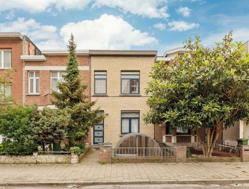                                         Maison unifamiliale à vendre à Deurne, € 349.000
