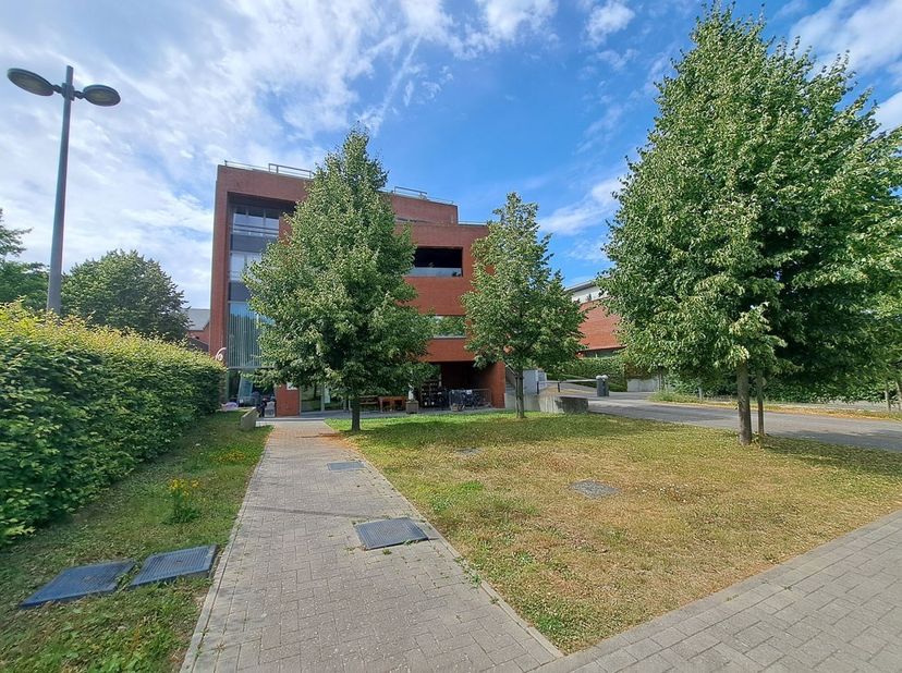 Appartement te huur in Kerkplein 13 - b bus X,
                    3720 Kortessem