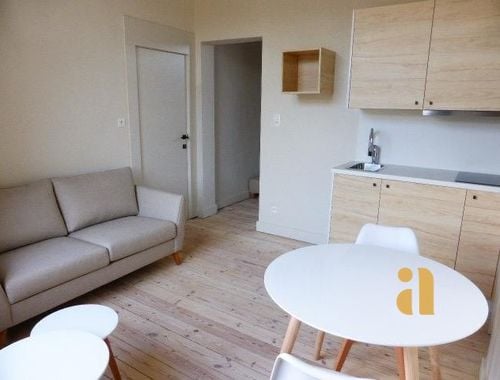                                         Appartement te huur in Gent, € 715
