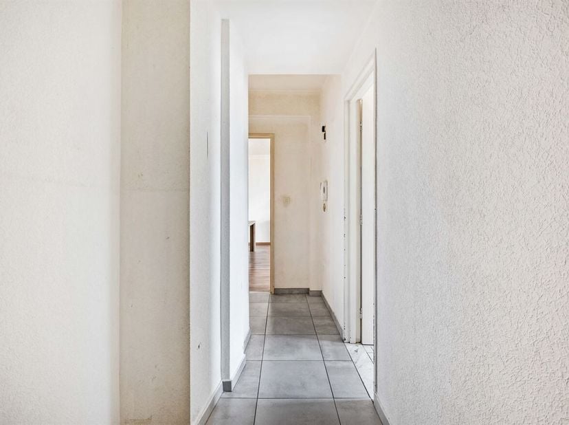 Openhuizendag op zaterdag 13 juni van 14u00 - 15u00<br />
Appartement met terras en garage in hartje Turnhout<br />
Locatie:<br />
Korte Gasthuisstraa