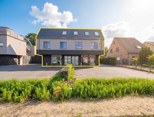                                         Andere te koop in Sint-Pauwels, € 1.200.000
