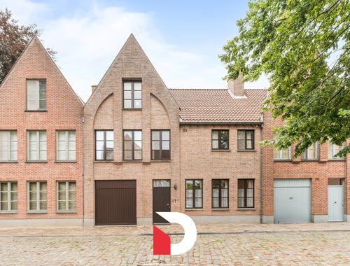                                         Burgerswoning te koop in Brugge, € 895.000
