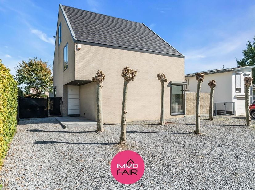 Huis te koop in Postweg 46,
                    3620 Lanaken