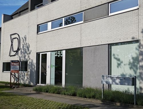                                         Kantoor te huur in Hasselt, € 2.000
