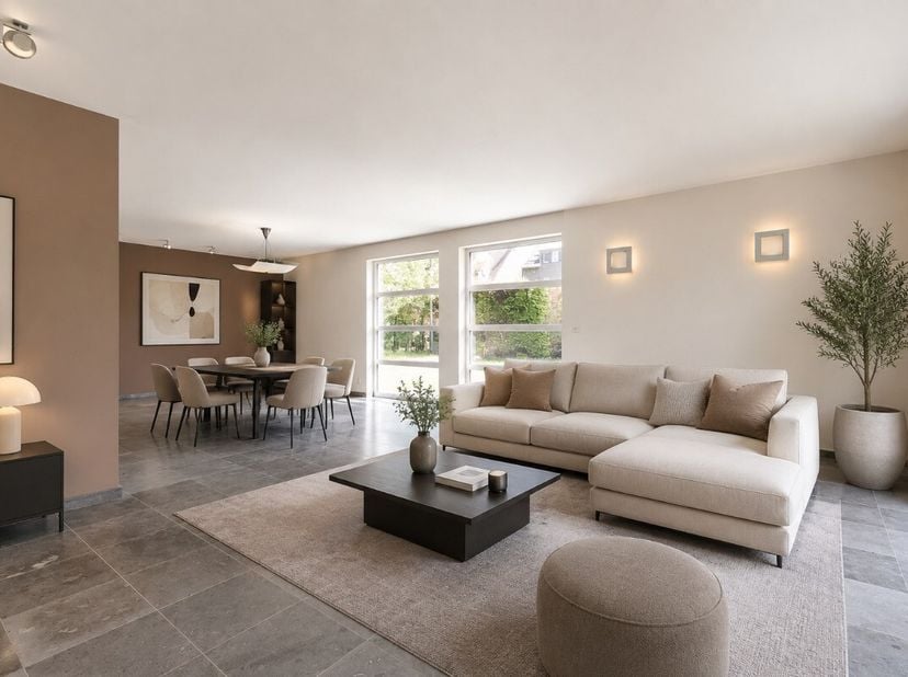 Adinkerke: Instapklare woning met 4 slaapkamers in groene, rustige omgeving Deze instapklare woning is gelegen in een prachtige omgeving in Adinkerke,