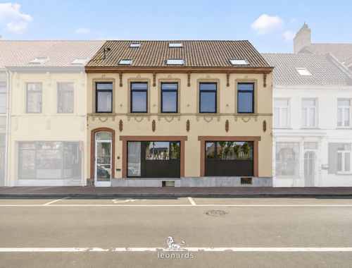                                         Gemengd gebruik te koop in Alveringem, € 675.000
