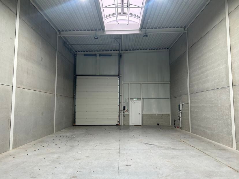 Ben jij op zoek naar een nieuwbouw industriehal in de regio van Genk? Dan hebben wij gevonden wat jij zoekt!<br />
ByAtti bedrijvencentrum is een nieu