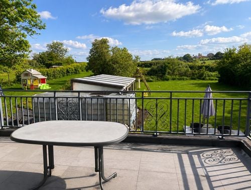                                         Immeuble d'appartements à vendre à Walcourt, € 480.000
