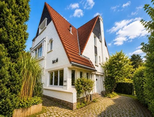                                         Maison à louer à Woluwe-Saint-Pierre, € 3.450
