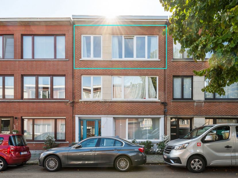 Appartement te koop in Jules Steursstraat 46 bus 202,
                    2100 Deurne