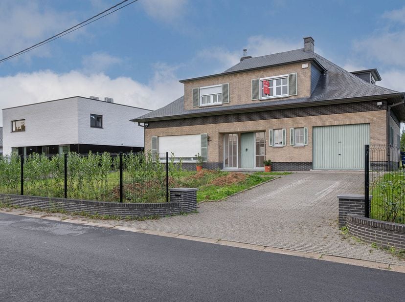 Huis te koop in Kruisveldstraat 52,
                    9400 Denderwindeke
