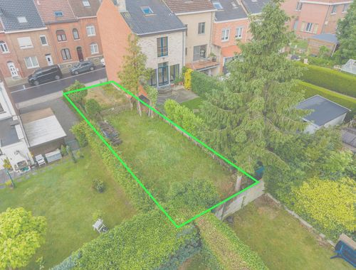                                         Terrain à bâtir à vendre à Halle, € 110.000
