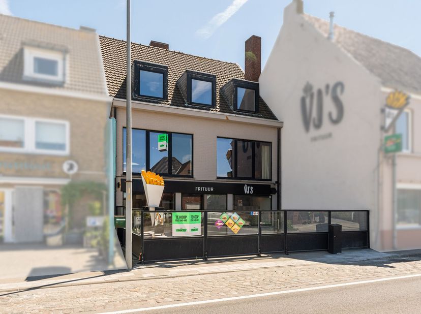 Bien professionnel à vendre à Torhoutsesteenweg 245,
                    8210 Zedelgem