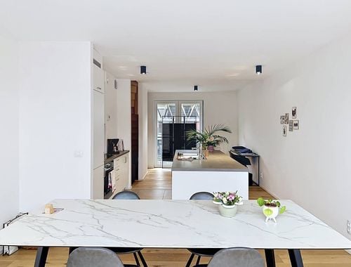                                         Maison à louer à Roeselare, € 850
