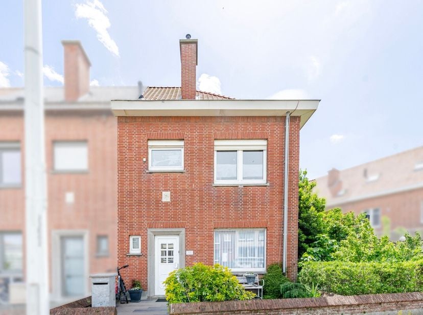 Blankenberge: Maison familiale prête à emménager avec airco, 4 chambres et terrasse ensoleillée à vendre à proximité de la mer! Vous êtes à la recherc
