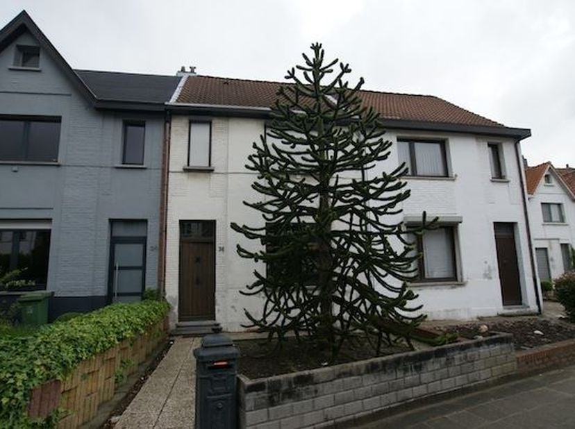 VERKOCHT VERKOCHT VERKOCHT<br />
Ontdek deze charmante eengezinswoning gelegen in een rustige straat in de wijk Groenenhoek in het bruisende Berchem.