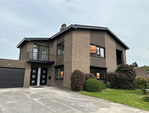                                         Appartement te huur in Oostakker, € 1.500
