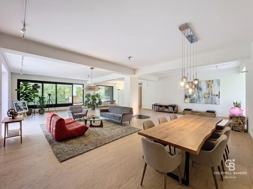 Appartement te koop in ,
                    1180 Ukkel