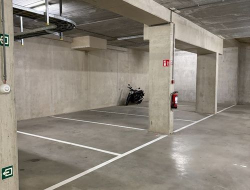                                         Garage te huur in Leuven, € 100
