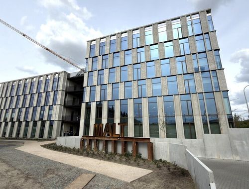                                         Bureaux à louer à Mechelen, € 18.410
