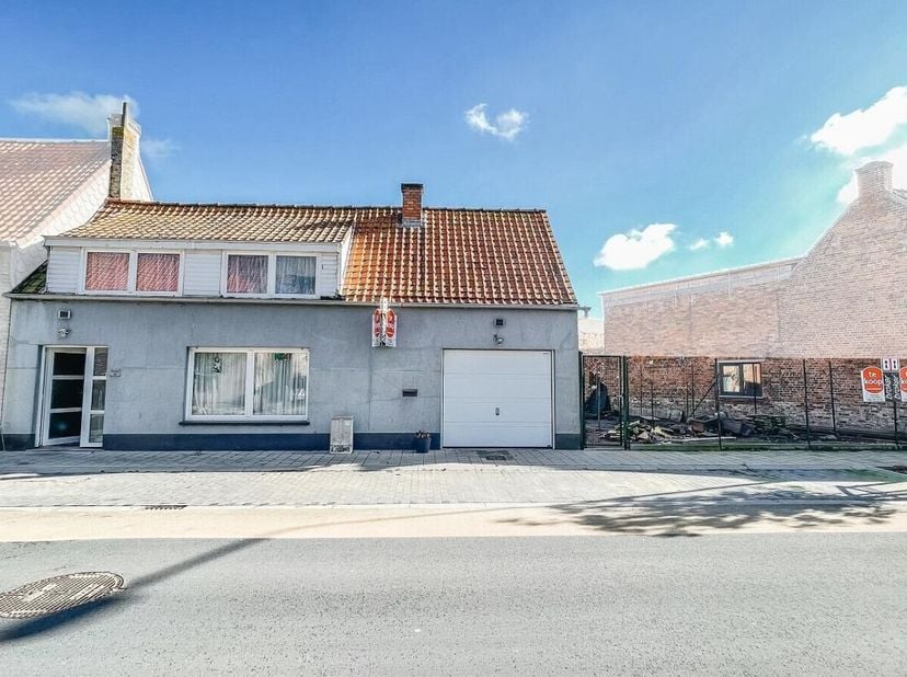 Huis te koop in ,
                    8600 Diksmuide
