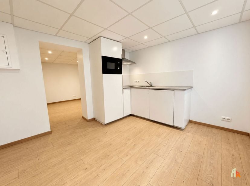 Appartement te huur in Rue Ramoux 21 bus 001,
                    4000 Liège