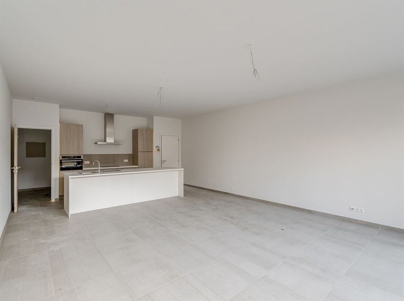 Appartement quasi neutre en énergie, comprenant deux chambres et une terrasse, dans un emplacement très agréable !<br />
Situation : Idéalement situé