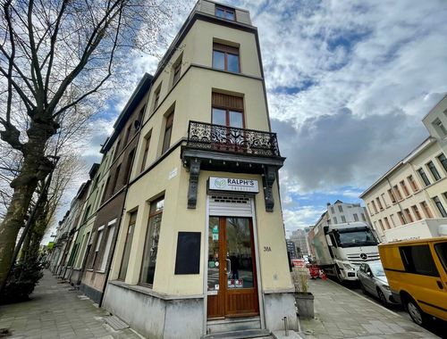                                         Commercieel Gebouw te huur in Antwerpen, € 875
