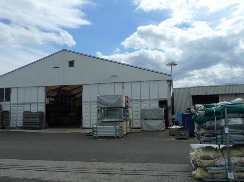 Bien professionnel à vendre à Industrieterrein Kanaal-Noord 1303,
                    3960 Bree