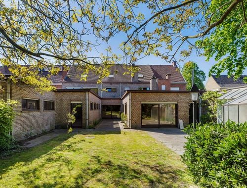                                         Woning te koop in Izegem, € 465.000
