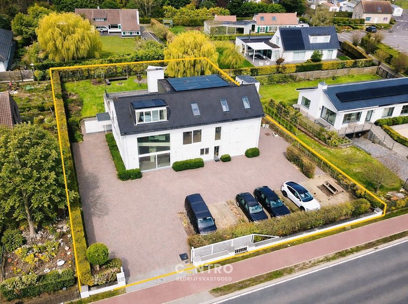 Bien professionnel à vendre
                    à 8670 Koksijde
