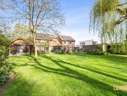                                         Villa à vendre à Erembodegem, € 1.095.000
