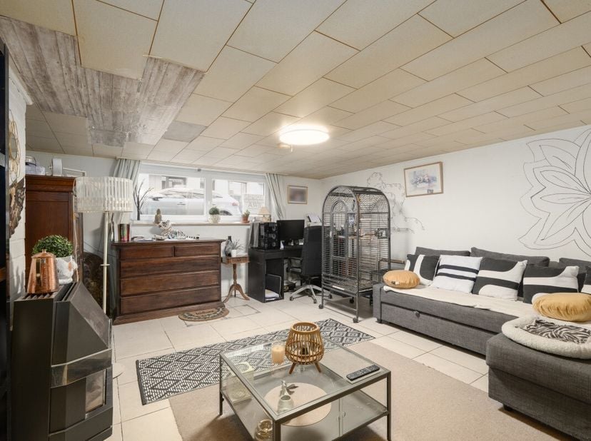Te koop: gezellig appartement in de Langestraat, hartje Oostende, op wandelafstand van het strand en het station Dit charmante appartement, gelegen in