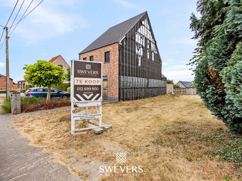 Voor meer info en foto’s, surf naar www.swevers.be<br />
 – Bouw hier sneller dan je denkt aan je toekomst: dit perceel van 9a 56ca in Groot-Gelmen (S