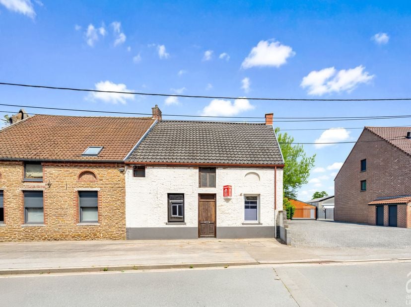 Maison à vendre à Chaussée Brunehaut 71,
                    7972 Quevaucamps