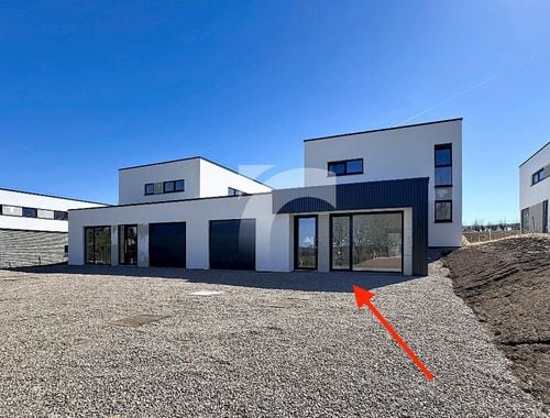                                         Koppelwoning te koop in Butgenbach, € 455.416
