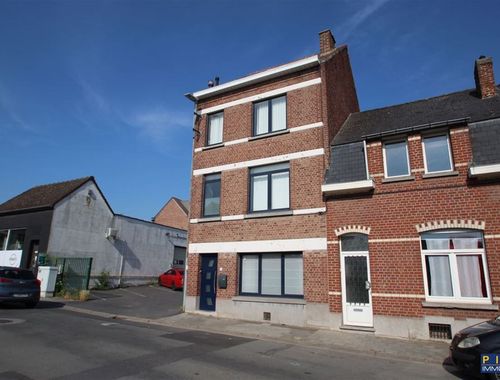                                         Woning te koop in Tournai, € 240.000
