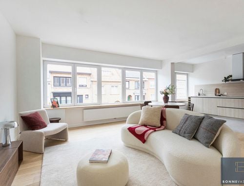                                         Appartement te koop in Sint-Kruis, € 285.000
