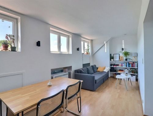                                         Appartement à louer à Ixelles, € 1.150
