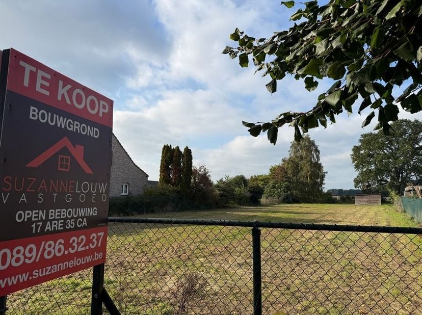 Grond te koop in Schoolstraat 48,
                    3640 Kessenich